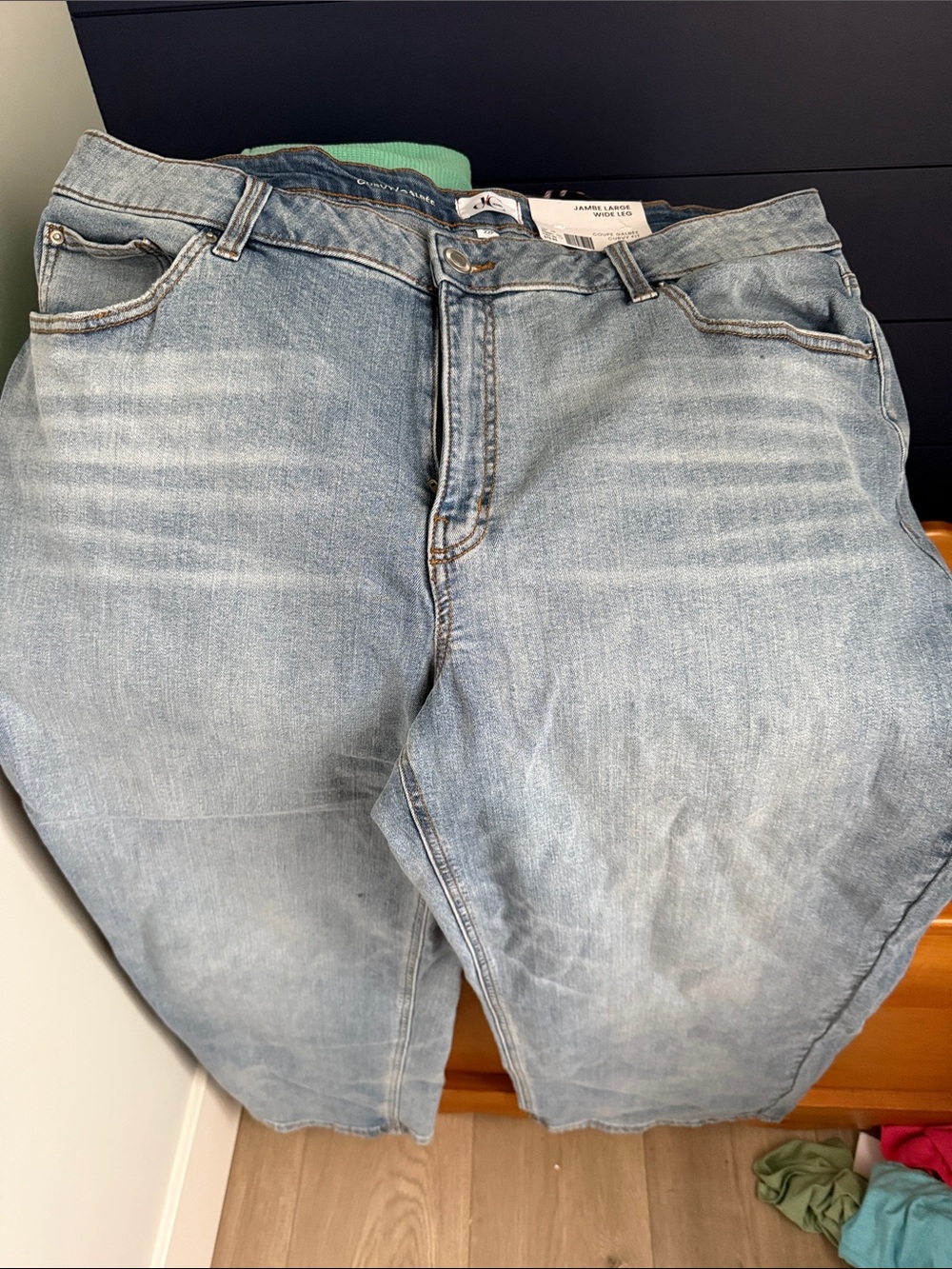 Light Blue Women's Wide-Leg Jeans - Flared Denim